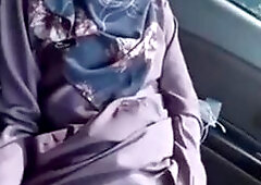 Awek Tudung Melayu Sangap Batang