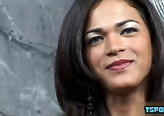 Italian transsexual fetish and cumshot