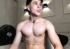 thom cums
