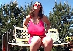 Boobs.pl My shirt-s gonna explode