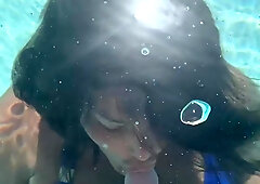 Giselle DriIIer Underwater Blowjob
