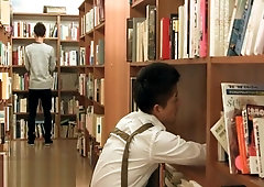 jap business man cumming in library