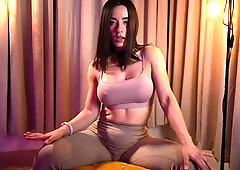 Hot amateur webcam teen masturbates for their fans