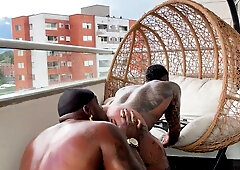 Colombian Bod Builder Spin Fuckin' with Yam-sized Black Shaft Yankee Zaddy